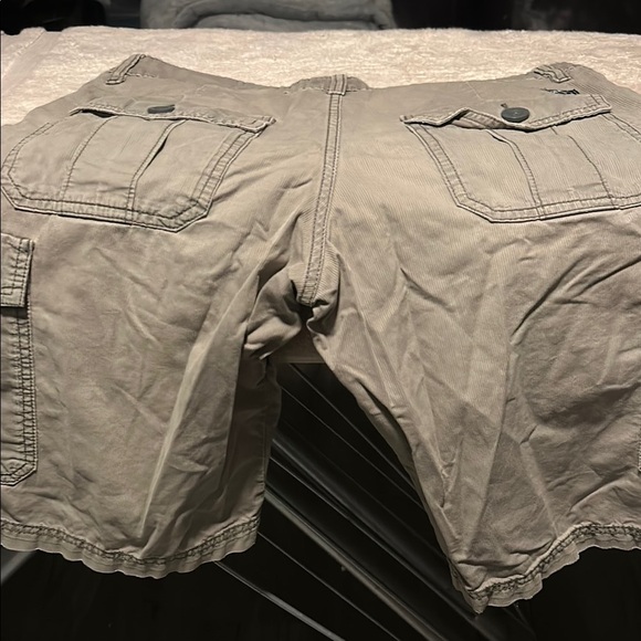 Stylish Tan Cargo Shorts - Picture 2 of 6